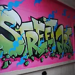 Street Art Hotell 2*