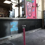 Street Art Hotell 2*